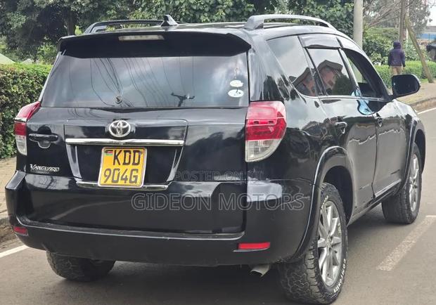 Toyota Vanguard 2015 Black