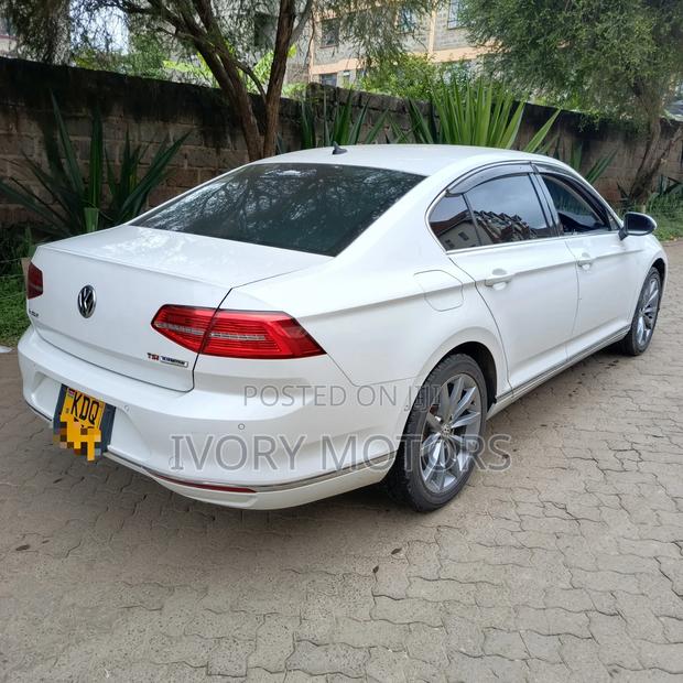 Volkswagen Passat 1.8T R-Line 4dr Sedan (1.8L 4cyl) 2017 White