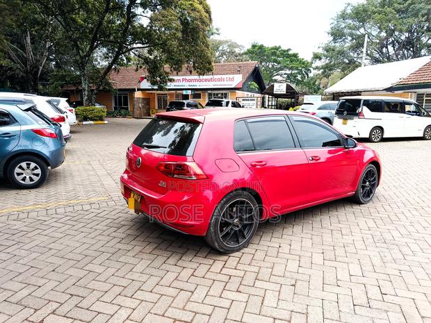 Volkswagen Golf 2016 Red