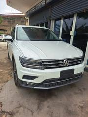 Volkswagen Tiguan 2.0T SE AWD 4MOTION 2019 White for sale