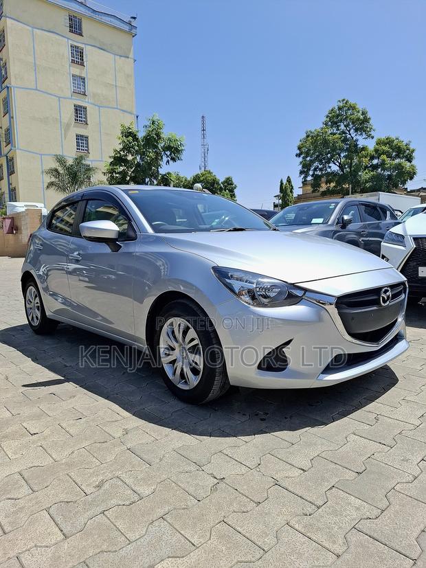 Mazda Demio 2019 Silver