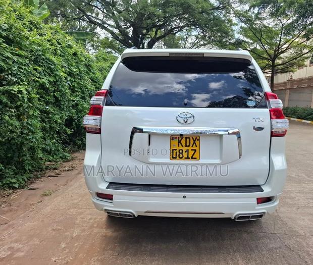 Toyota Land Cruiser Prado 2.7 i 2013 White