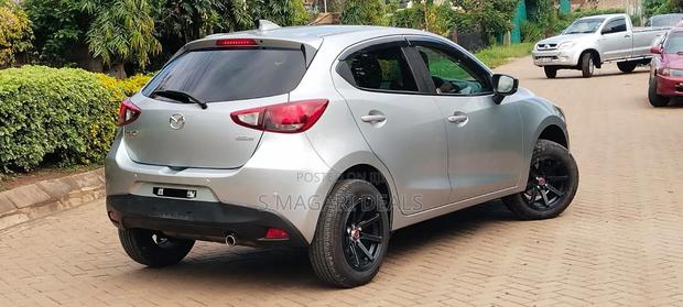 Mazda Demio 2018 Silver