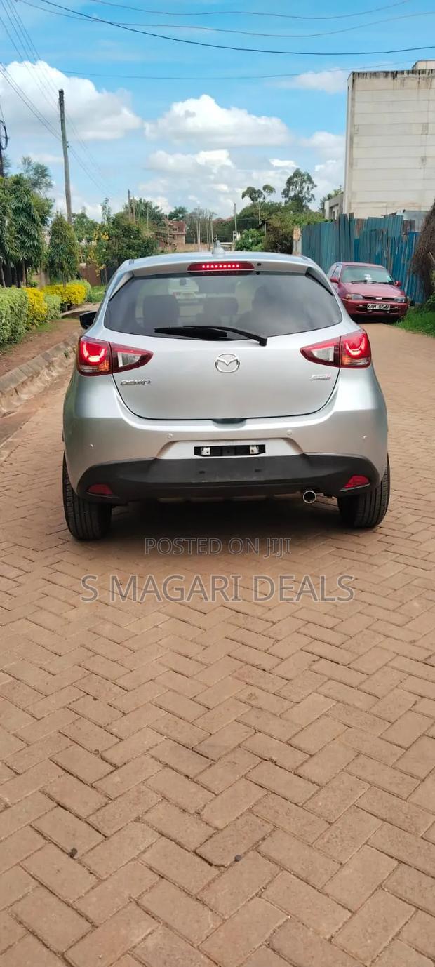 Mazda Demio 2018 Silver