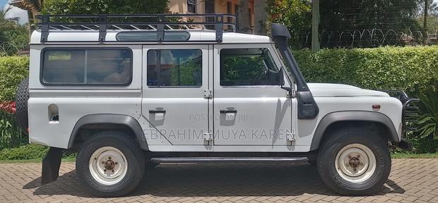 Land Rover Defender 2014 White