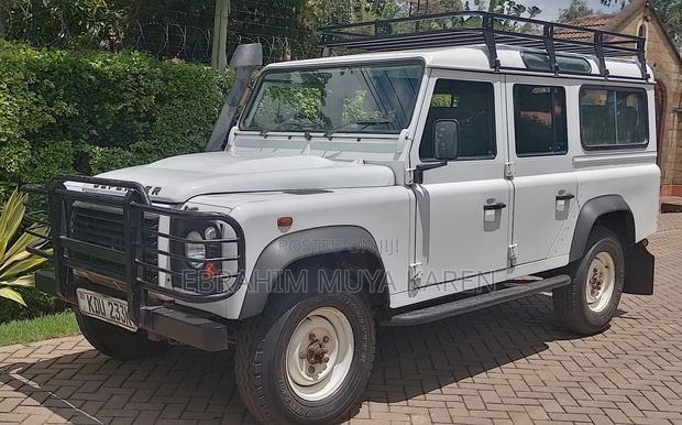 Land Rover Defender 2014 White