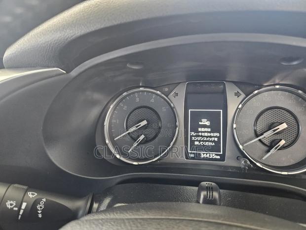 Toyota Hilux 2019 Green