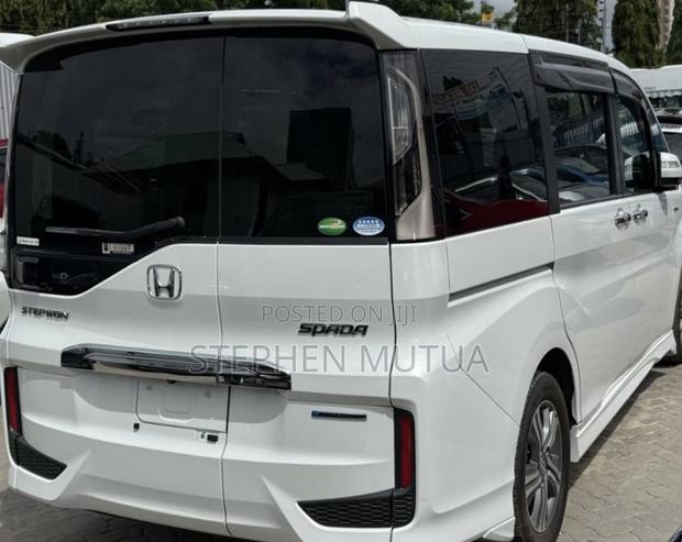 Honda Stepwgn 2019 White