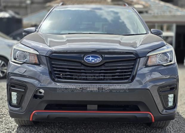 Subaru Forester 2019 Gray