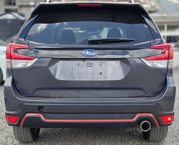 Subaru Forester 2019 Gray