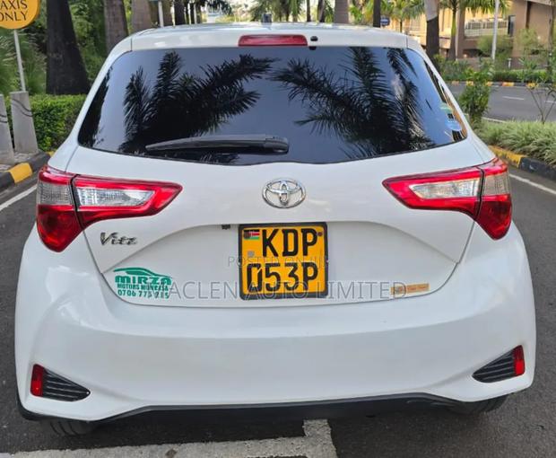 Toyota Vitz 2017 White