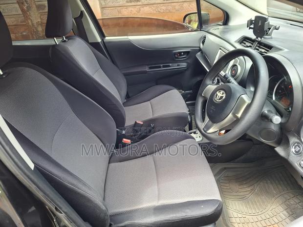 Toyota Vitz 1.0 FWD 5dr 2013 Black
