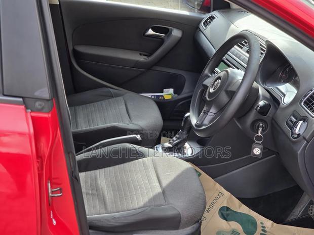 Volkswagen Polo 2012 Red