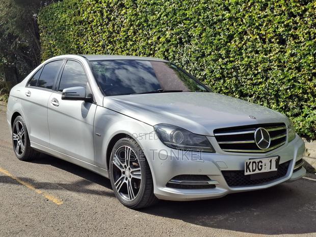 Mercedes-Benz C200 2014 Silver