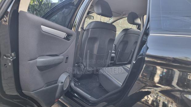 Mercedes-Benz B-Class 2009 Black
