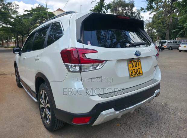 Subaru Forester 2018 White