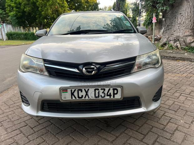 Toyota Corolla Fielder 2013 Silver