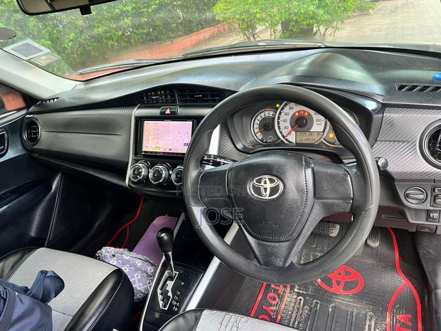 Toyota Corolla Fielder 2013 Silver