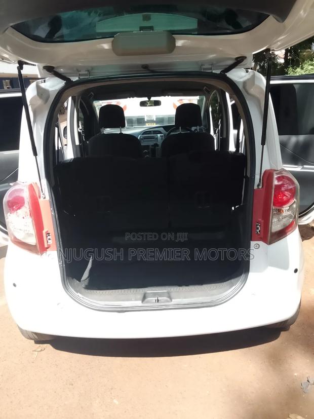 Toyota Ractis 2010 White