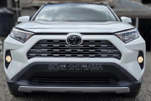 Toyota RAV4 2020 White