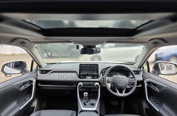 Toyota RAV4 2020 White