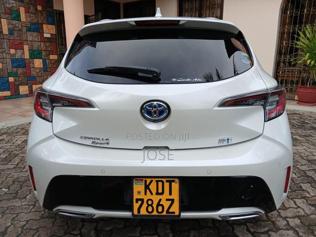 Toyota Corolla 2018 White