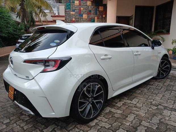 Toyota Corolla 2018 White