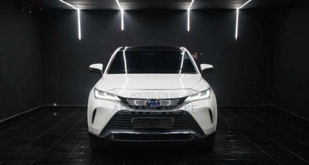 Toyota Harrier Hybrid G 2020 White