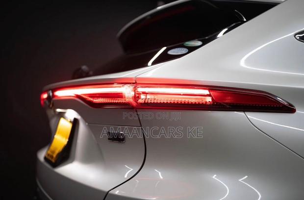 Toyota Harrier Hybrid G 2020 White