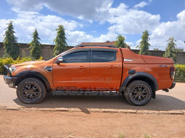 Ford Ranger Wildtrak 2012 Orange