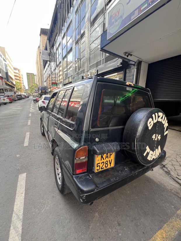 Suzuki Escudo 2001 Green