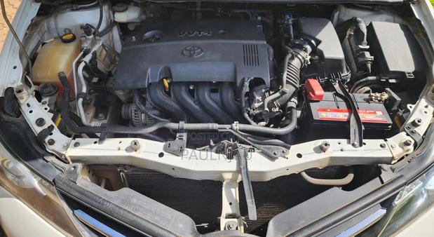 Toyota Auris 2013 White