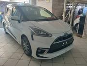 Toyota Sienta 1.5 Hybrid FWD 2018 Off white for sale