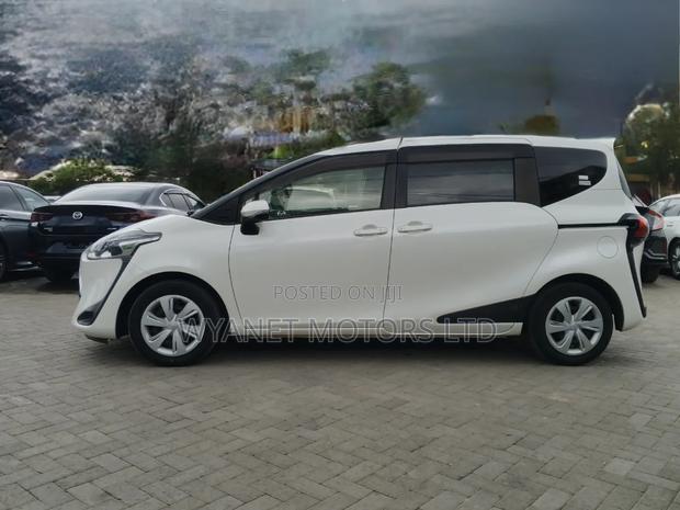 Toyota Sienta 1.5 FWD 2020 White