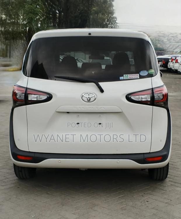 Toyota Sienta 1.5 FWD 2020 White