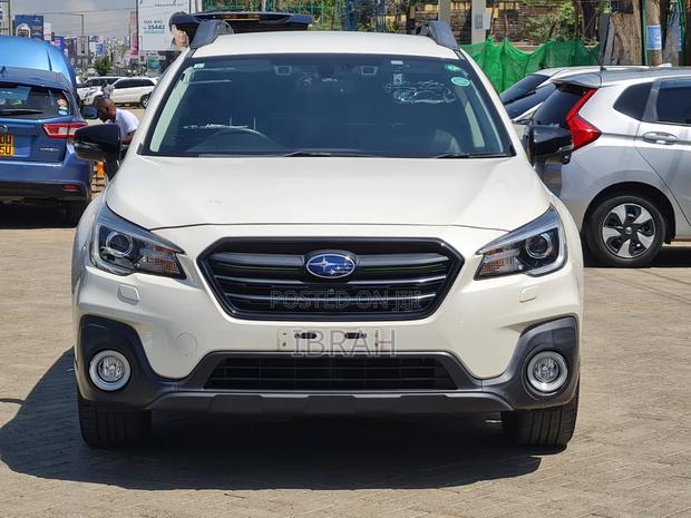 Subaru Outback 2019 White