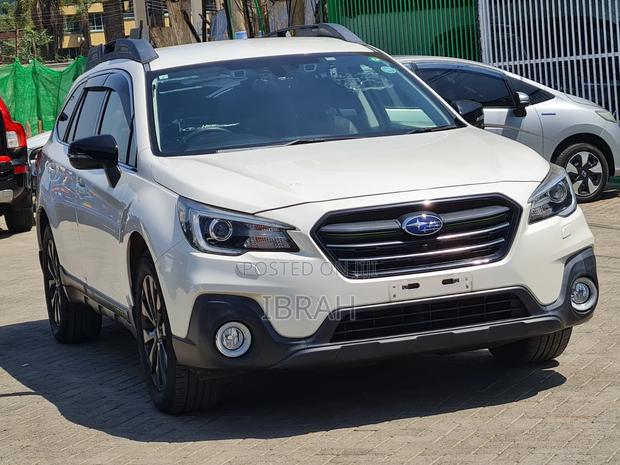 Subaru Outback 2019 White