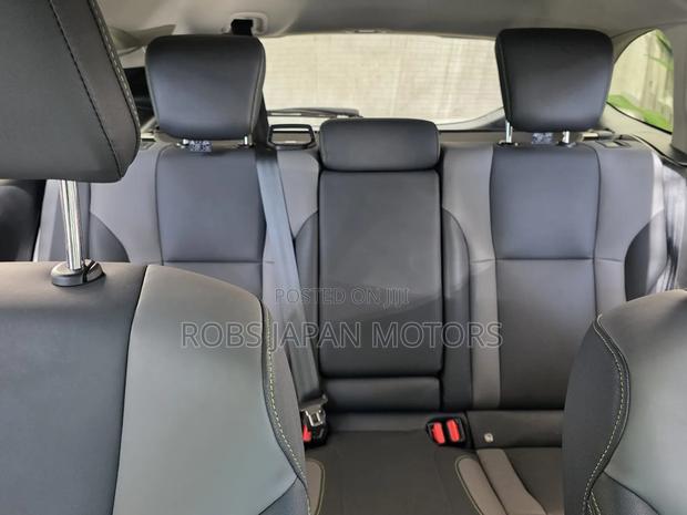 Subaru Outback Premium AWD 2024 Black