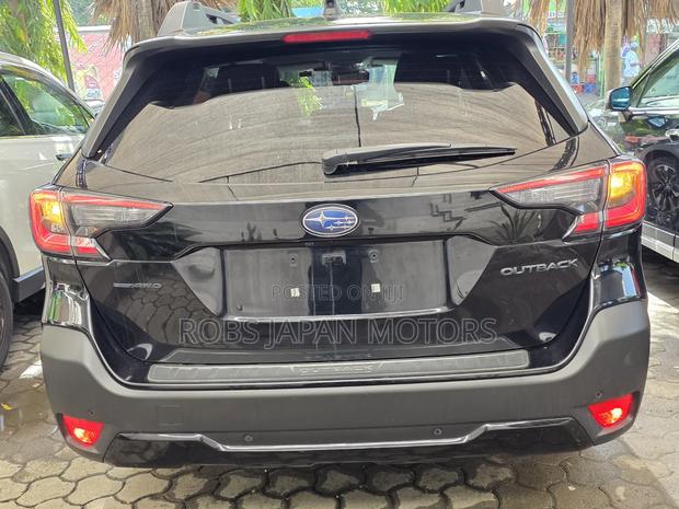 Subaru Outback Premium AWD 2024 Black