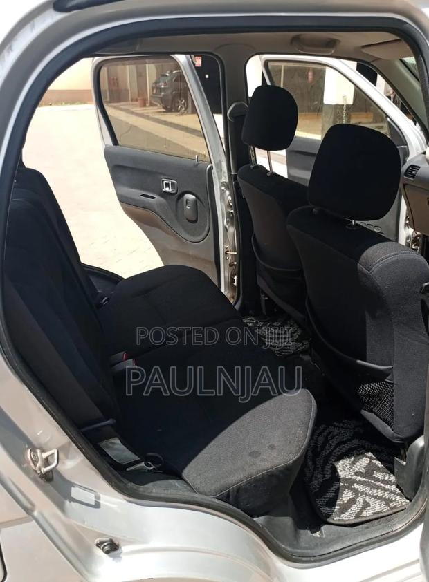 Daihatsu Terios 2010 Silver