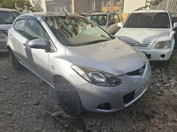 Mazda Demio 2011 Silver