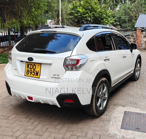 Subaru XV Hybrid 2014 White