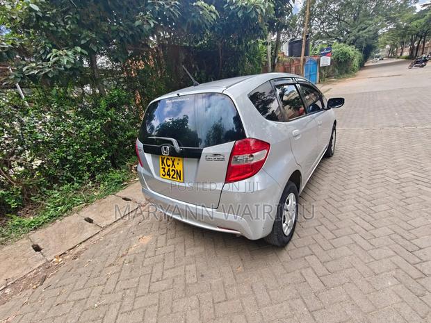 Honda Fit 2012 Silver