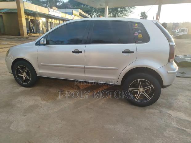 Volkswagen Polo Classic 1.4 Comfortline 2009 Gray