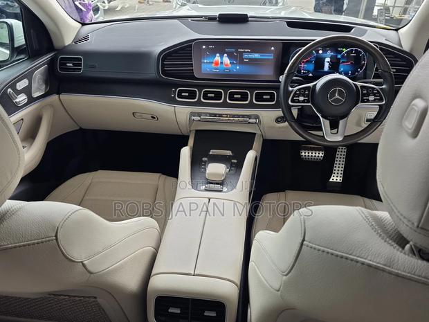 Mercedes-Benz GLS-Class GLS 400d 2022 Pearl