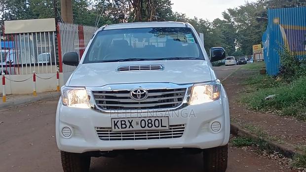Toyota Hilux 3.0 D-4D Double Cab 4x4 Raider 2007 White