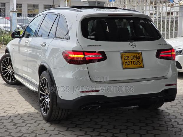 Mercedes-Benz GLC-Class 2019 Off white