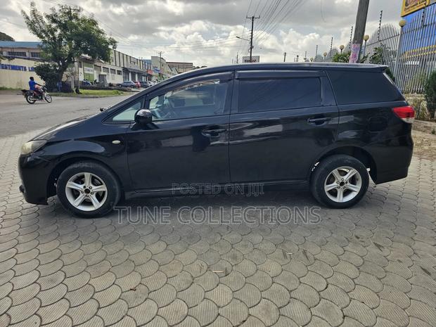 Toyota Wish 2012 Black