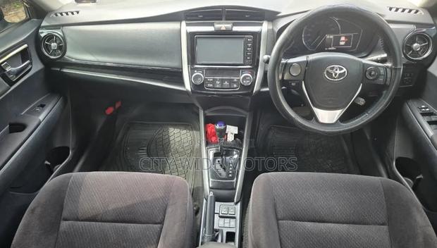 Toyota Axio 1.5 Hybrid 2WD 2018 Purple