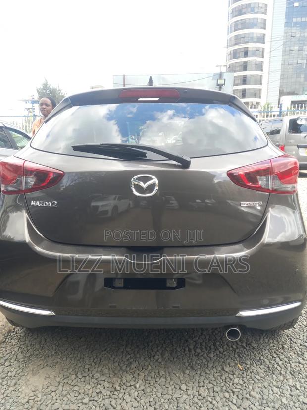 Mazda 2 2021 Gold